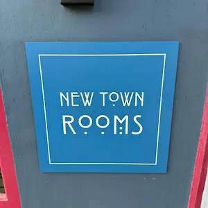  Hostal New Town