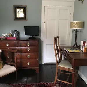 Poplar House Bed & Breakfast